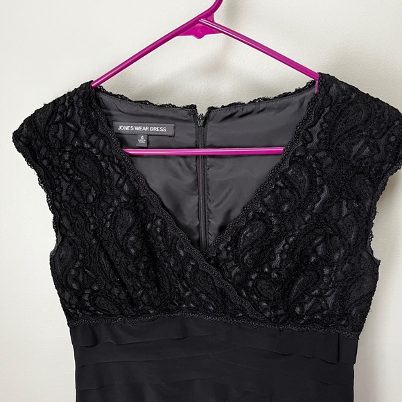 JONES WEAR Black Lace Tiered Dress/Size 4 - Picture 3 of 14